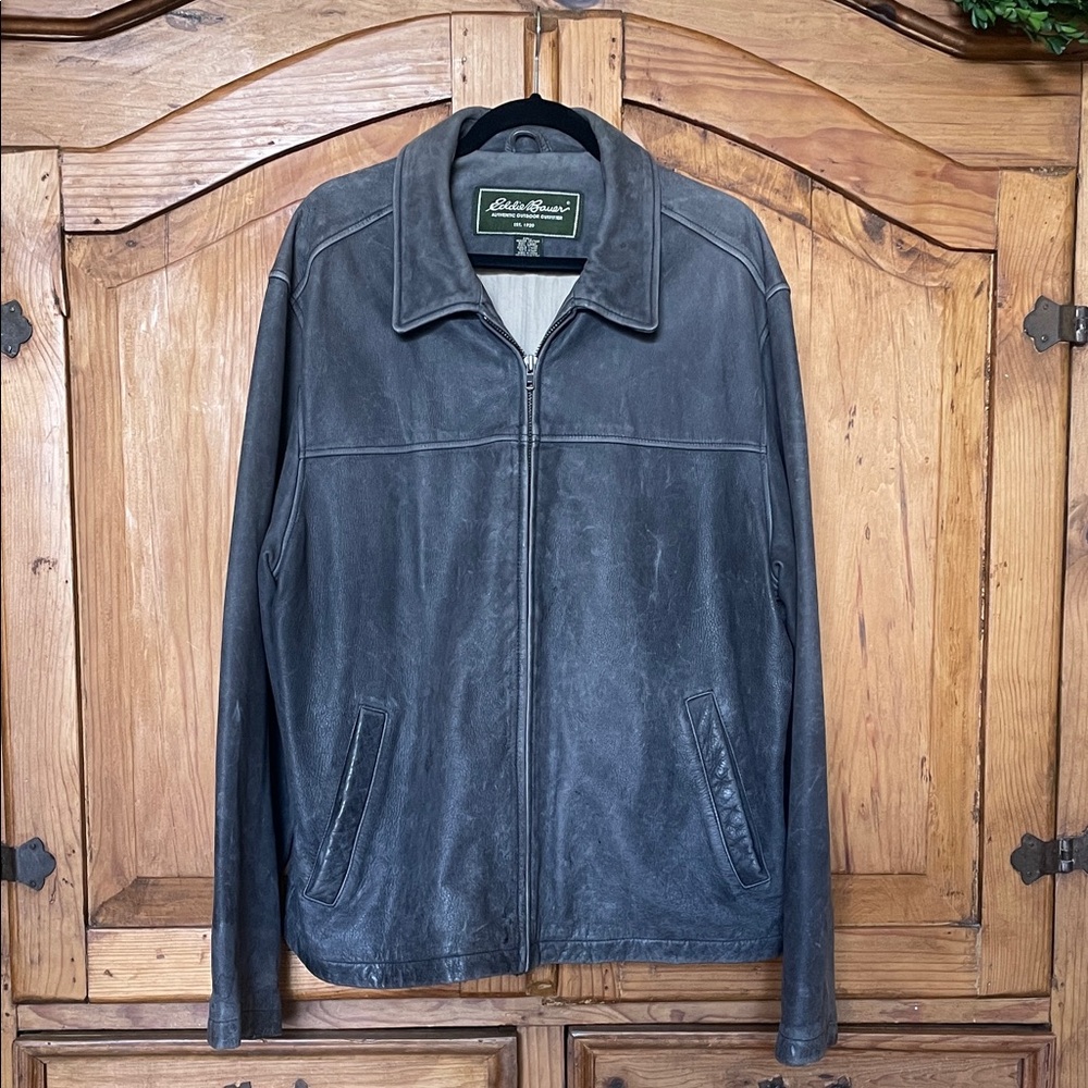 Eddie Bauer Men’s Vintage Leather Jacket